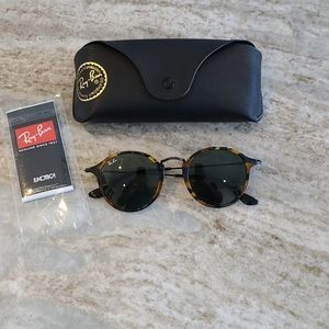 Ray-Ban RB 2447 Round Fleck Sunglasses Tortoise